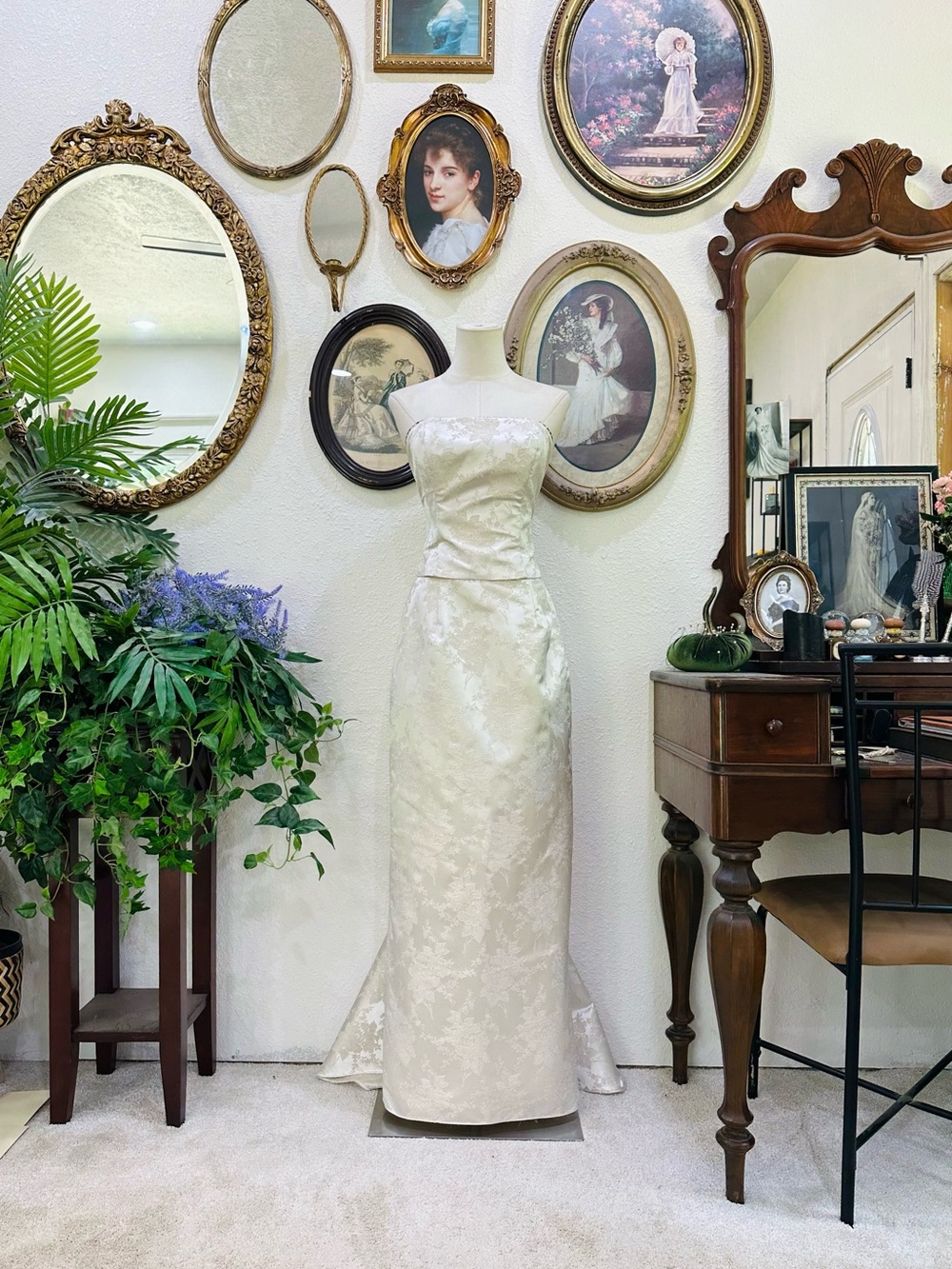 Strapless Ivory Brocade Wedding Gown